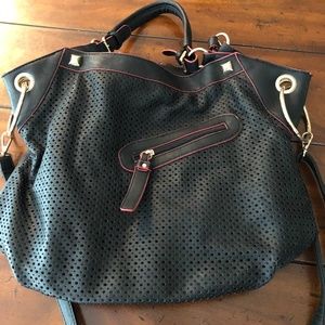 Crossbody tote
